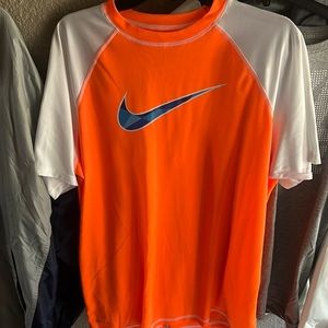 Nike dry fit shirt size large